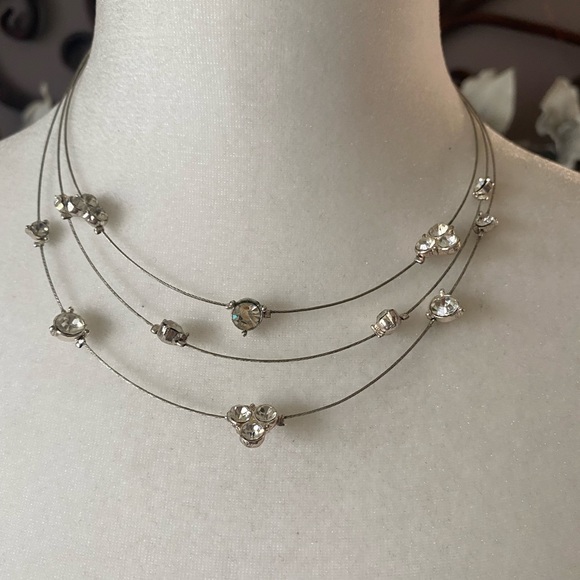 Wire Necklace with Crystals - Picture 2 of 11